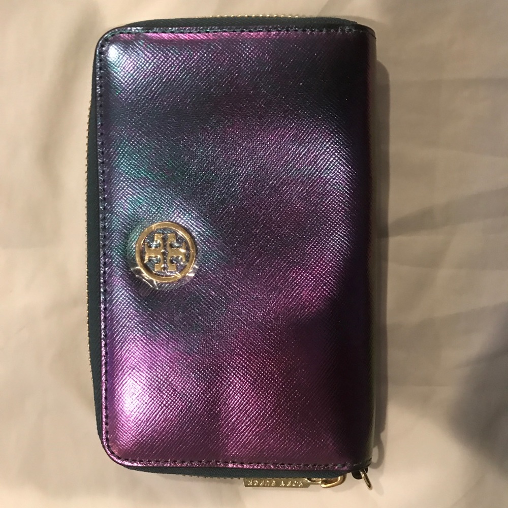 Tory Burch Iridescent Phone wallet New